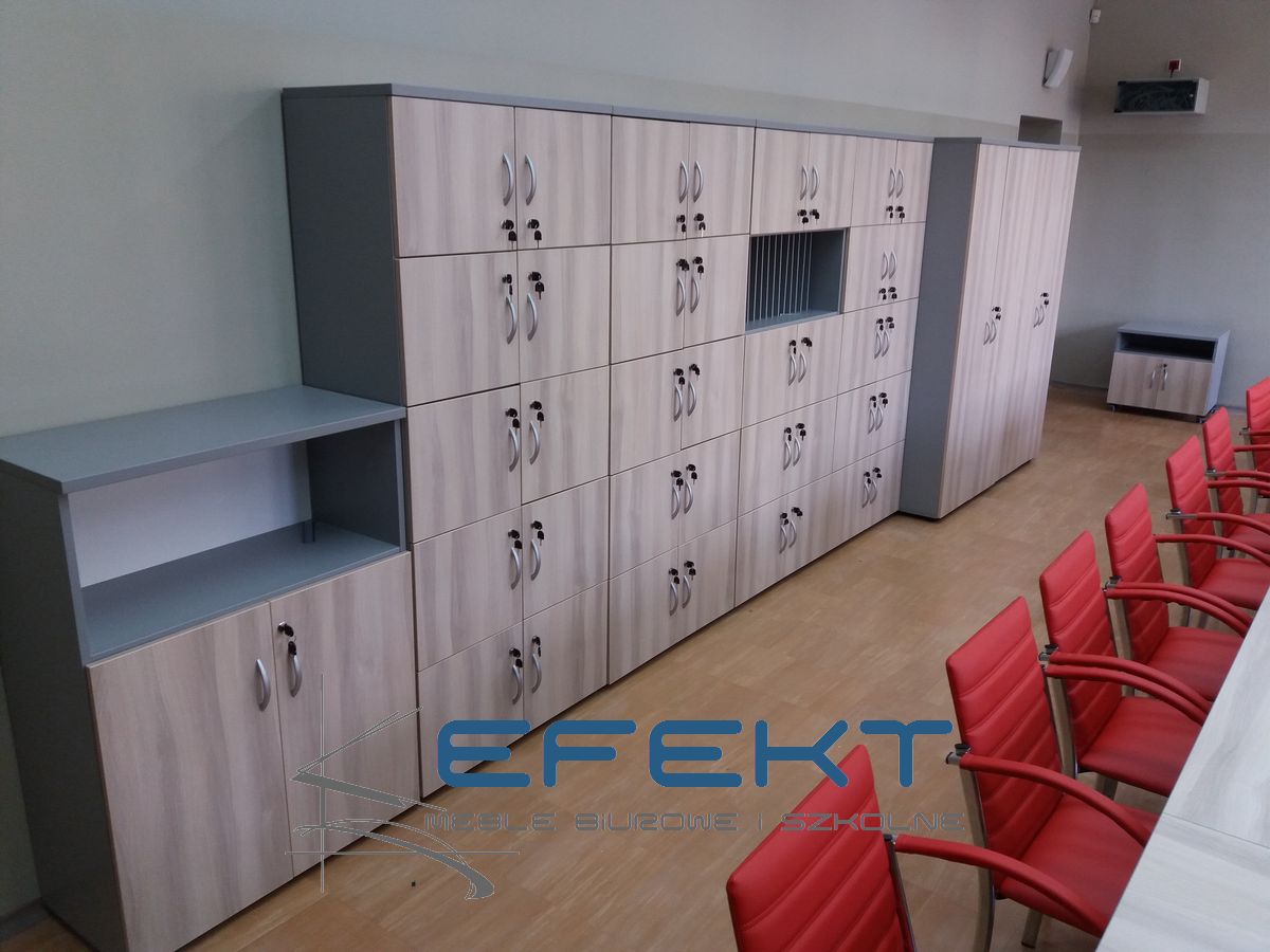 Meble biurowe - wyposażenie pokoju nauczycielskiego w Nielubii